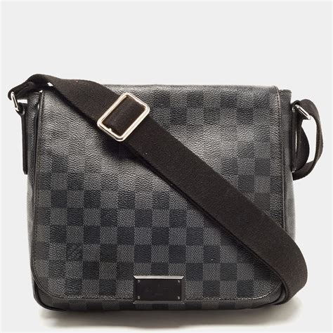 louis vuitton district pm review|louis vuitton district pm bag.